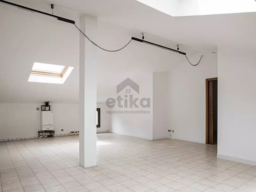 Immagine 4 di Appartamento in vendita  in viale iv novembre 96 a Treviso