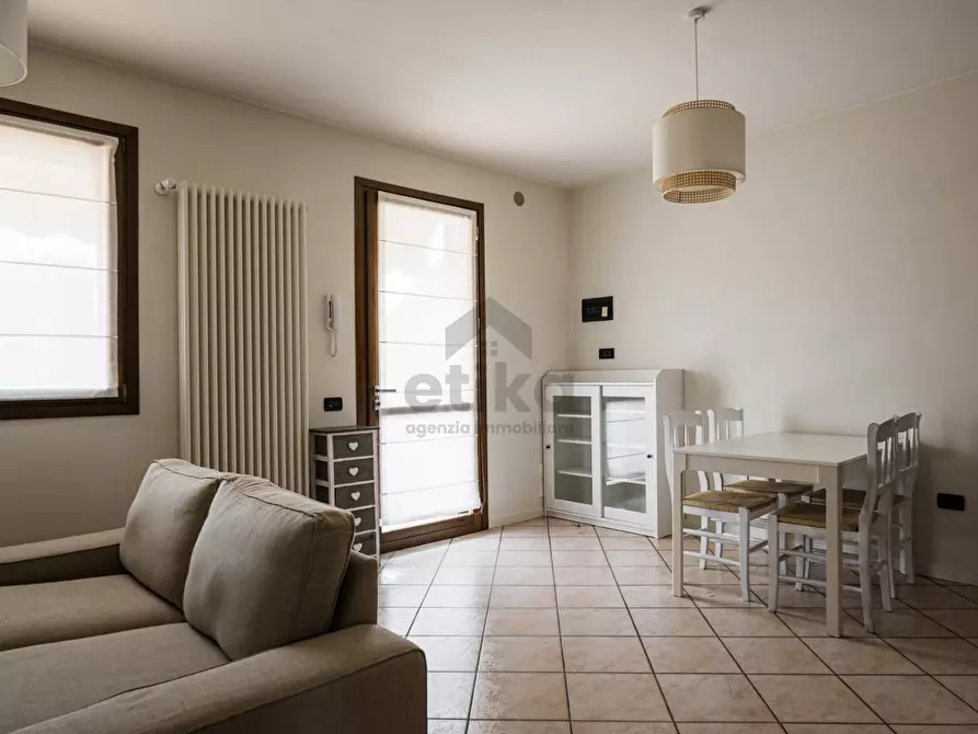 Immagine 5 di Appartamento in vendita  in via II giugno a Villorba