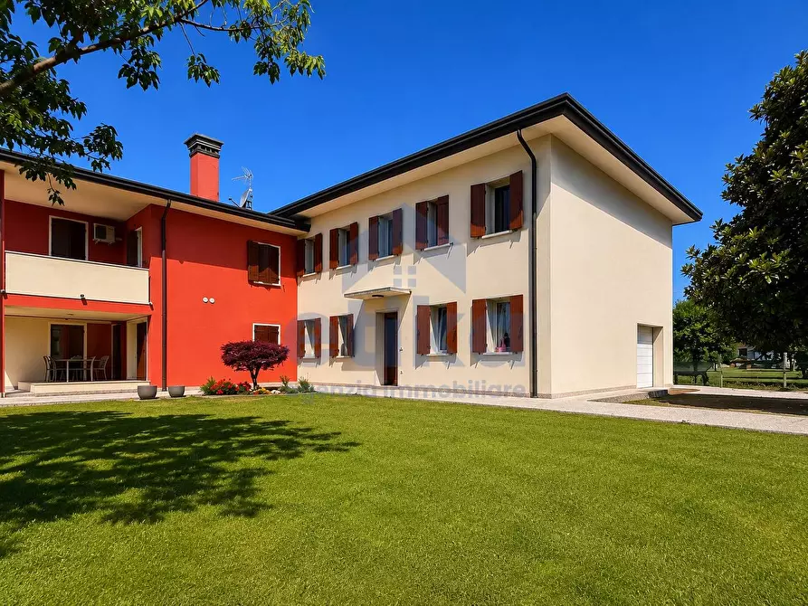 Immagine 2 di Casa semindipendente in vendita  in via mille pertiche a Musile Di Piave