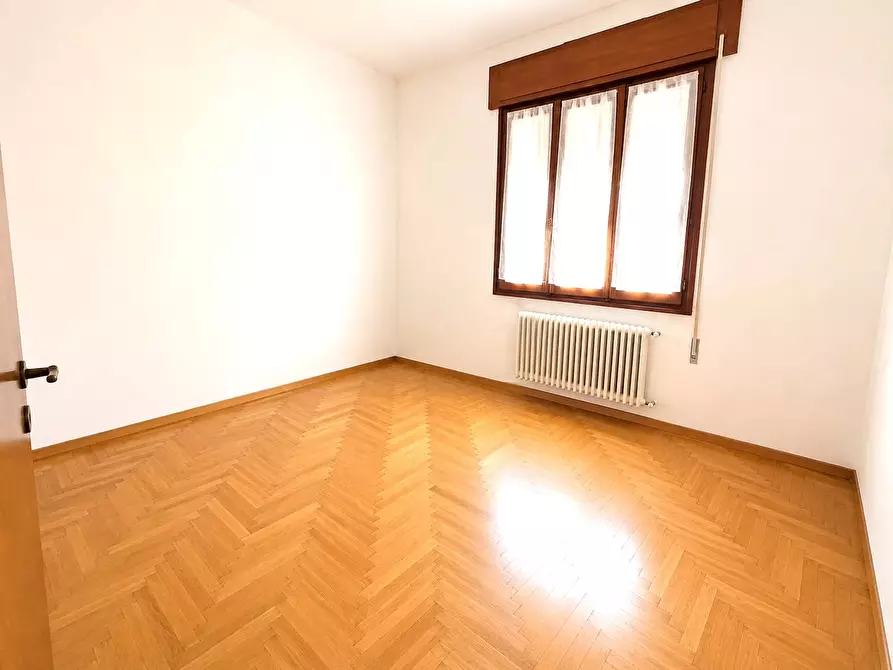 Immagine 4 di Appartamento in vendita  in via podgora 11/B a Treviso