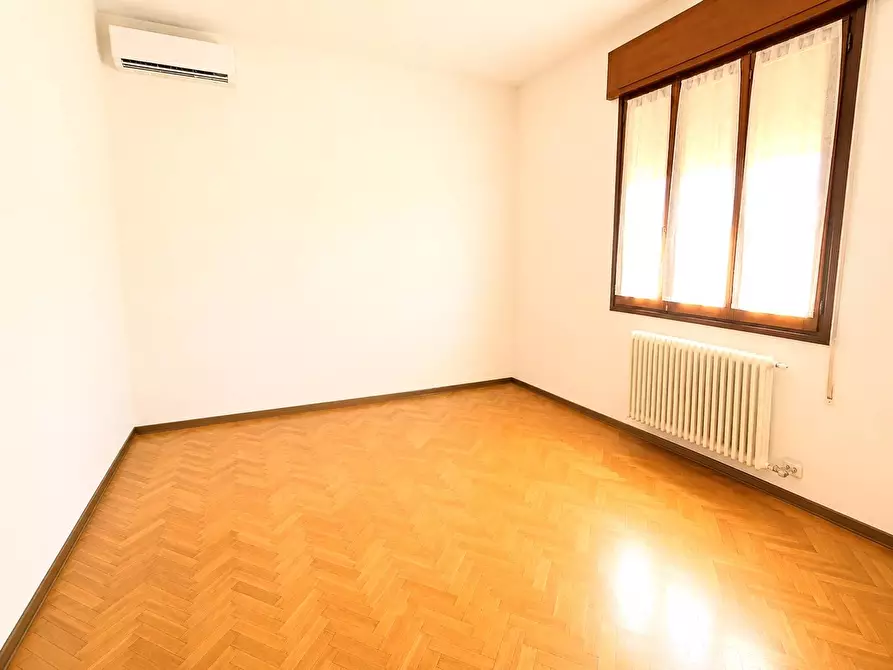 Immagine 5 di Appartamento in vendita  in via podgora 11/B a Treviso