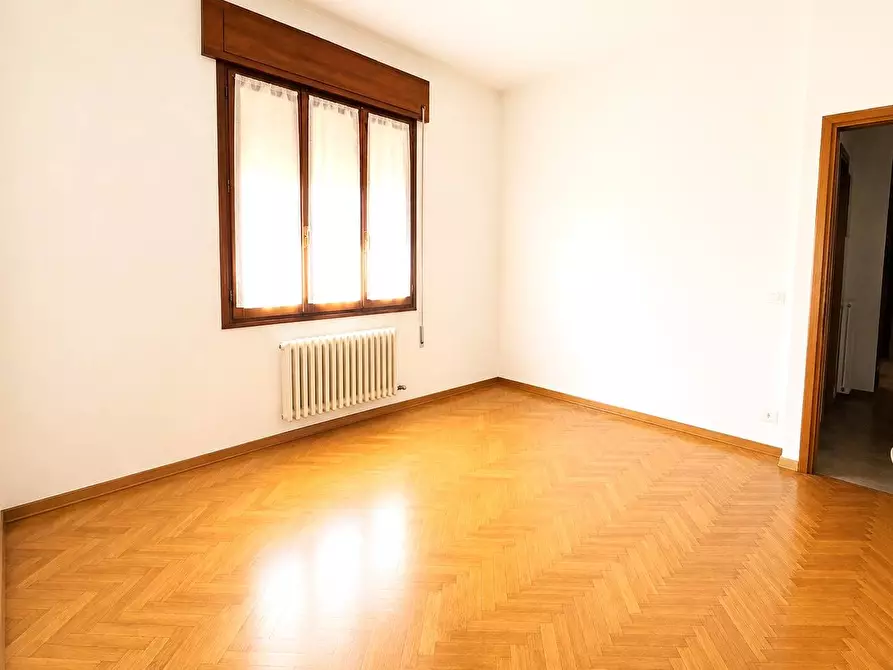Immagine 3 di Appartamento in vendita  in via podgora 11/B a Treviso