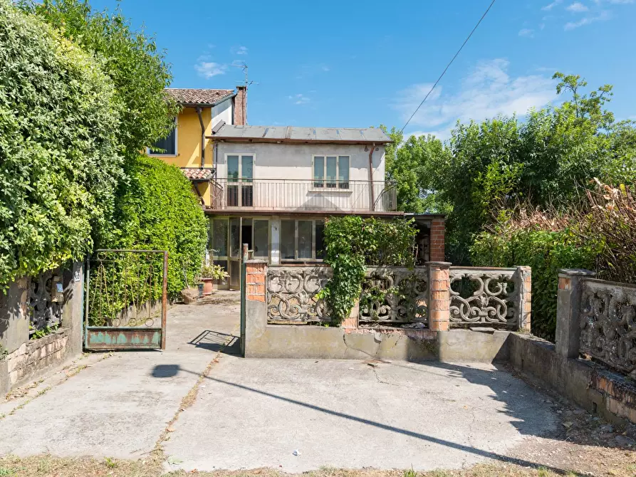 Immagine 2 di Casa semindipendente in vendita  in Via IV Novembre 32 a Roncade