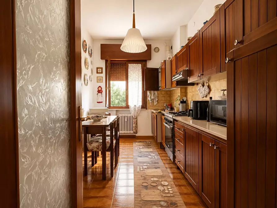 Immagine 3 di Appartamento in vendita  in via bertolini 20 a Treviso