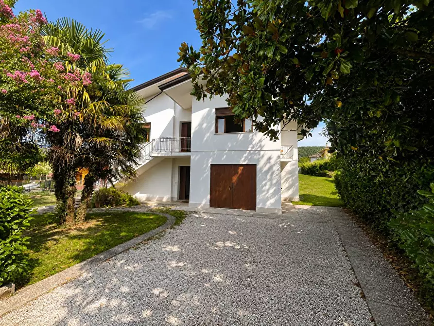 Immagine 2 di Villa in vendita  in Via Brando Brandolini a Pieve Di Soligo