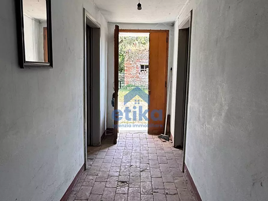 Immagine 3 di Casa indipendente in vendita  in VIA ROMA a Giavera Del Montello