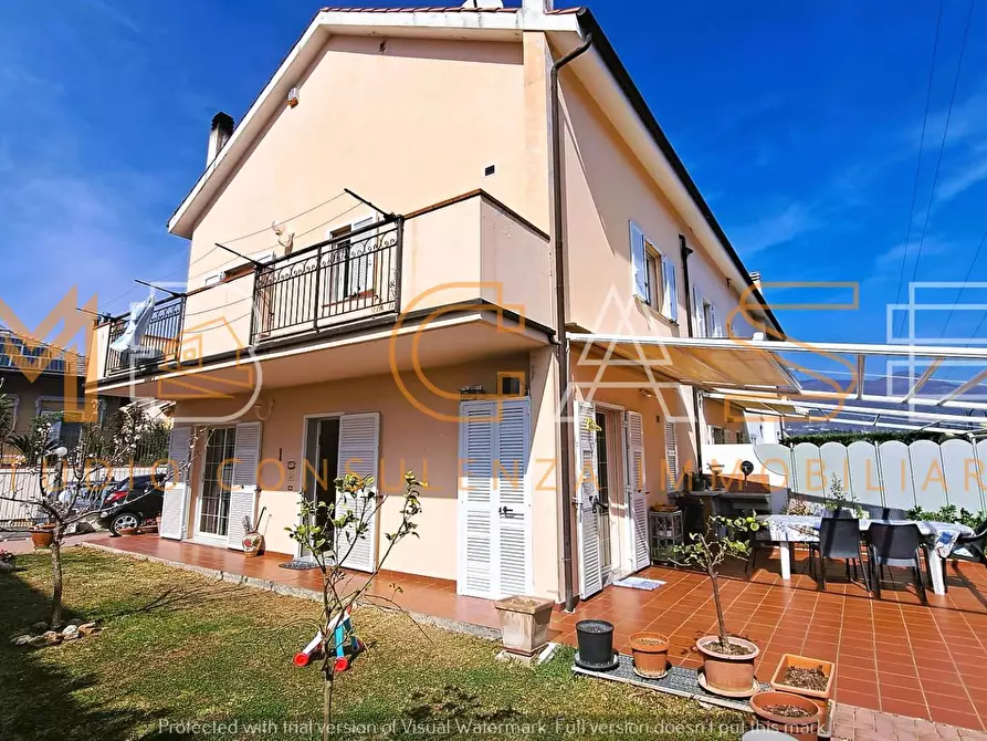 Immagine 1 di Villa in vendita  in regione Rapalline a Albenga