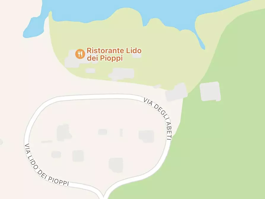 Immagine 25 di Villa in vendita  in Localià Lido dei Pioppi a Ronciglione