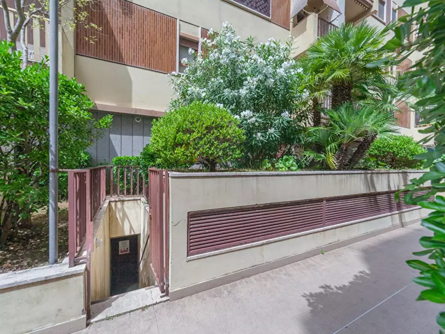 Immagine 20 di Box auto in vendita  in Via Costanzo Casana 86 a Roma