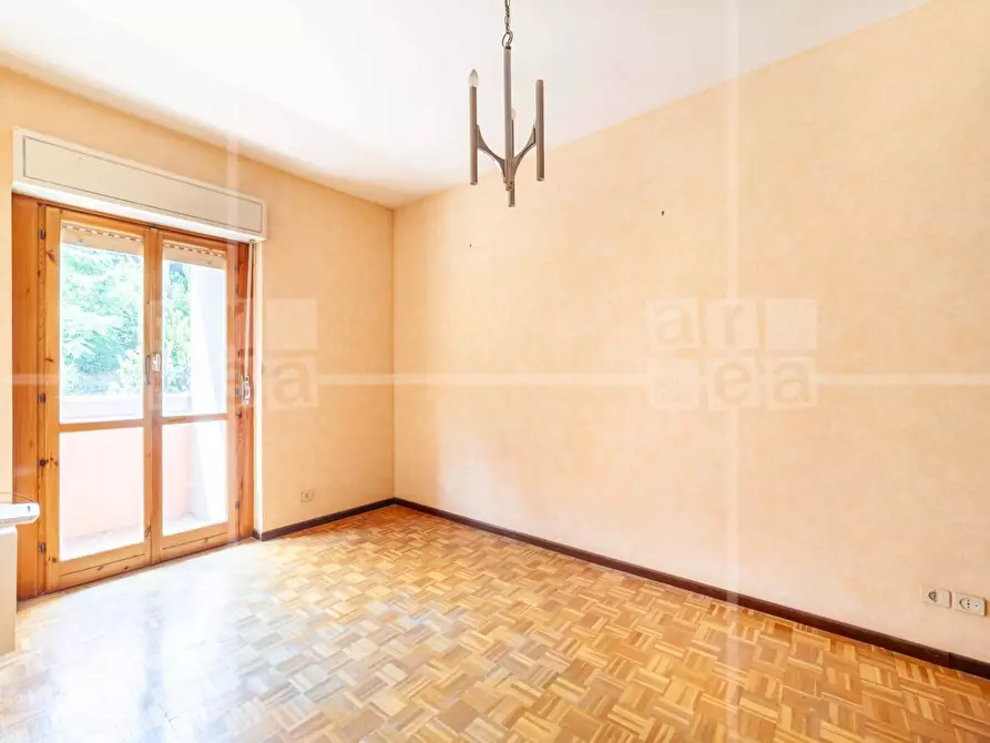 Immagine 2 di Appartamento in vendita  in Via Francesco Schupfer 93 a Roma