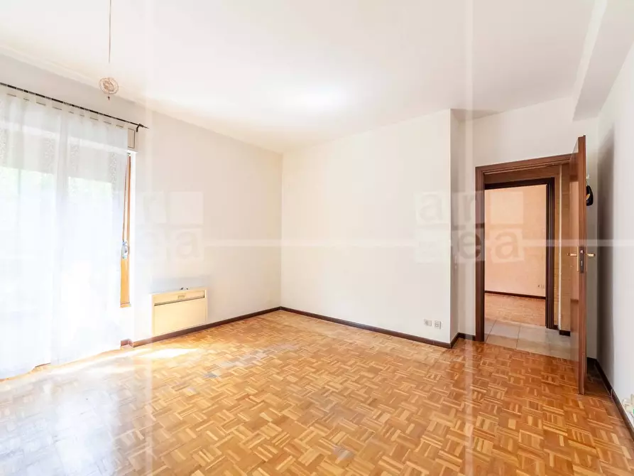 Immagine 5 di Appartamento in vendita  in Via Francesco Schupfer 93 a Roma