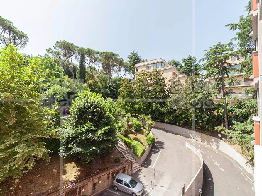 Immagine 21 di Appartamento in vendita  in Via Francesco Schupfer 93 a Roma