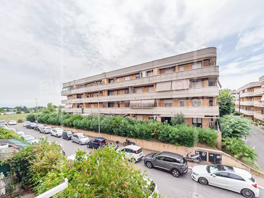 Immagine 20 di Appartamento in vendita  in Via Carlo Ludovico Bragaglia 92 a Roma