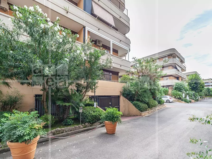 Immagine 23 di Appartamento in vendita  in Via Carlo Ludovico Bragaglia 92 a Roma