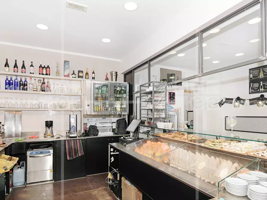 Immagine 8 di Attività commerciale in vendita  in Piazzale Clodio 20 a Roma