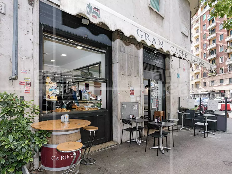 Immagine 13 di Attività commerciale in vendita  in Piazzale Clodio 20 a Roma