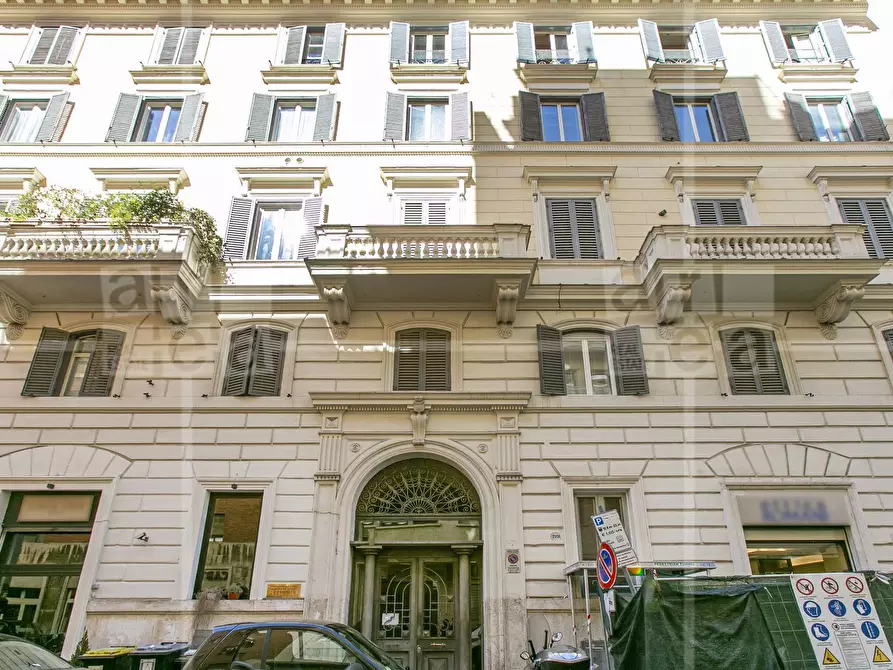Immagine 1 di Appartamento in vendita  in Via Flavia a Roma
