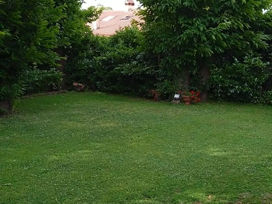 Immagine 53 di Villa in vendita  in Via Dei Laghi 32 a Ardea