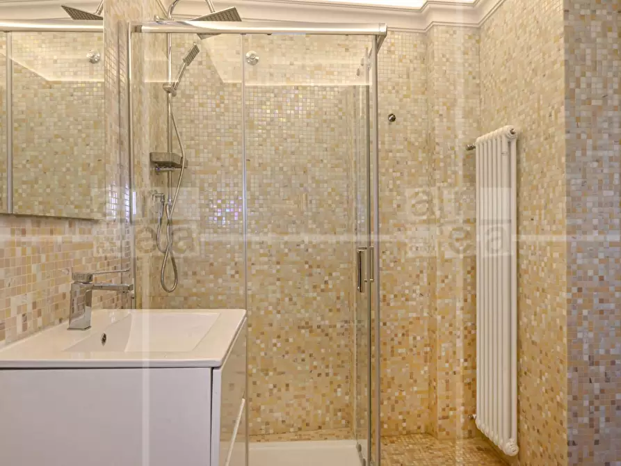 Immagine 19 di Ufficio in affitto  in Via Quattro Novembre a Roma