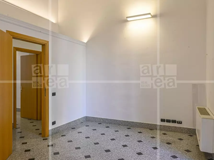Immagine 29 di Ufficio in affitto  in Via Quattro Novembre a Roma