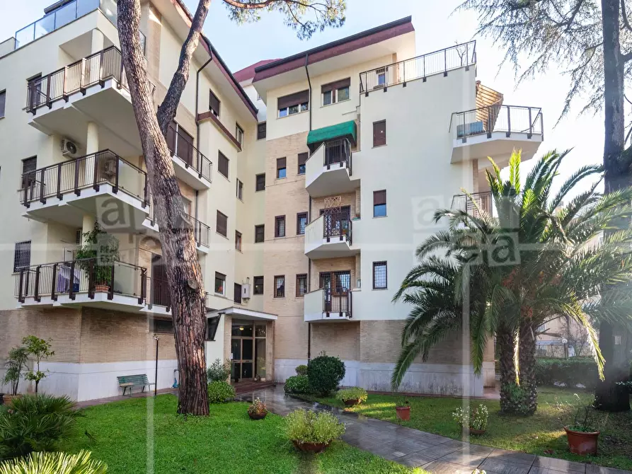 Immagine 29 di Appartamento in affitto  in Via Fiera Di Primiero 20 a Roma