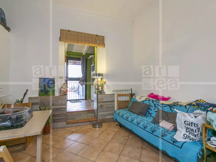 Immagine 1 di Casa indipendente in vendita  in Via Del Mandrione a Roma