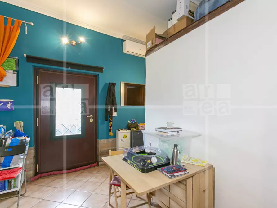 Immagine 5 di Casa indipendente in vendita  in Via Del Mandrione a Roma