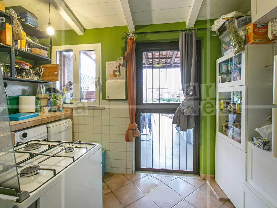 Immagine 9 di Casa indipendente in vendita  in Via Del Mandrione a Roma