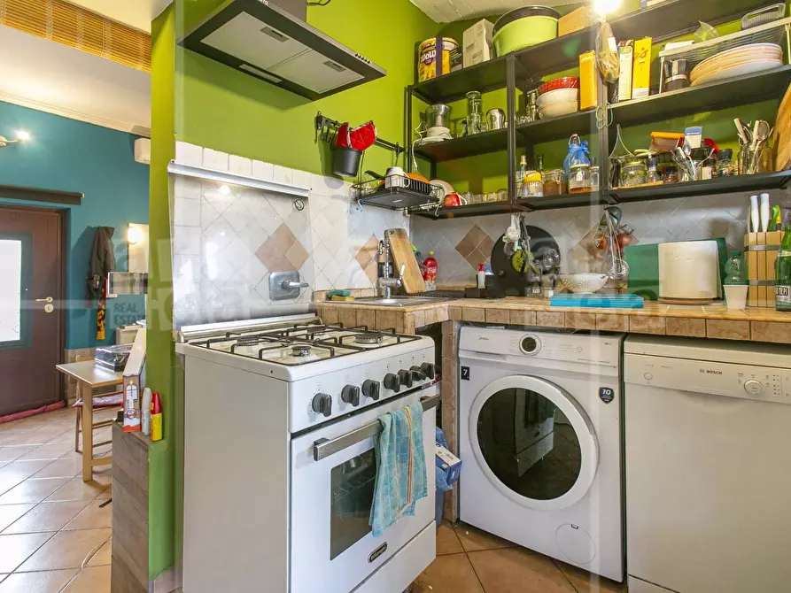 Immagine 10 di Casa indipendente in vendita  in Via Del Mandrione a Roma