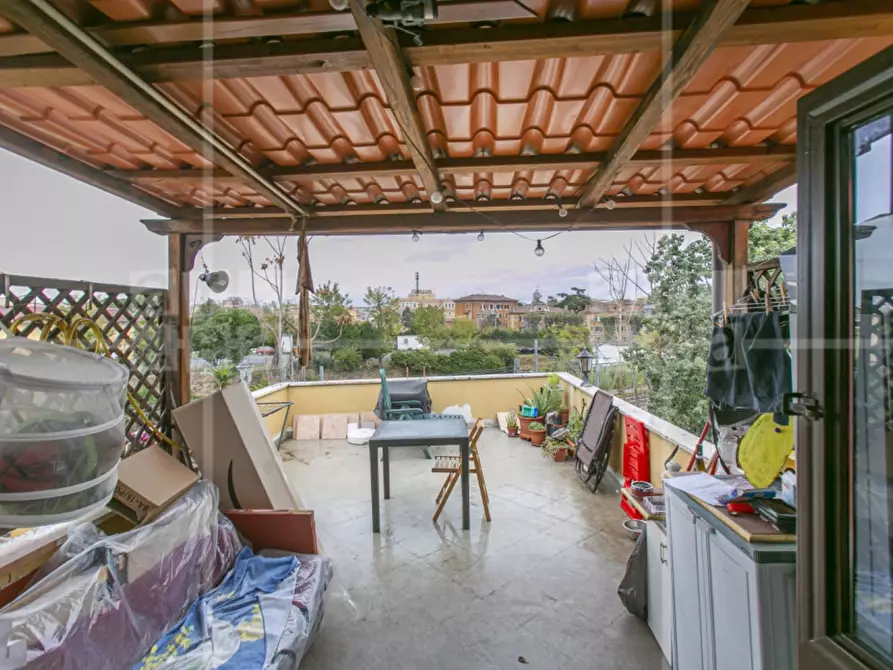 Immagine 15 di Casa indipendente in vendita  in Via Del Mandrione a Roma