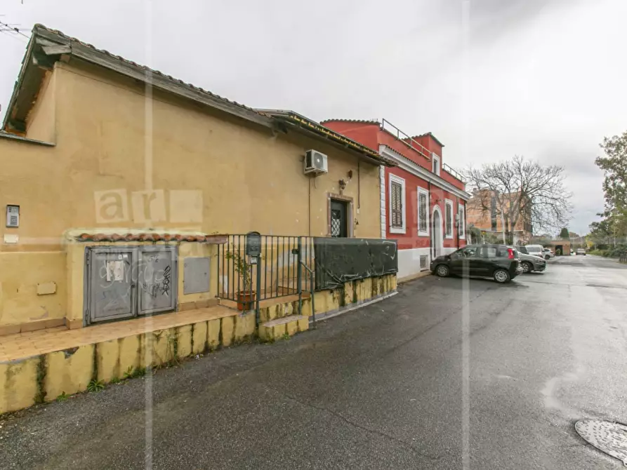 Immagine 22 di Casa indipendente in vendita  in Via Del Mandrione a Roma