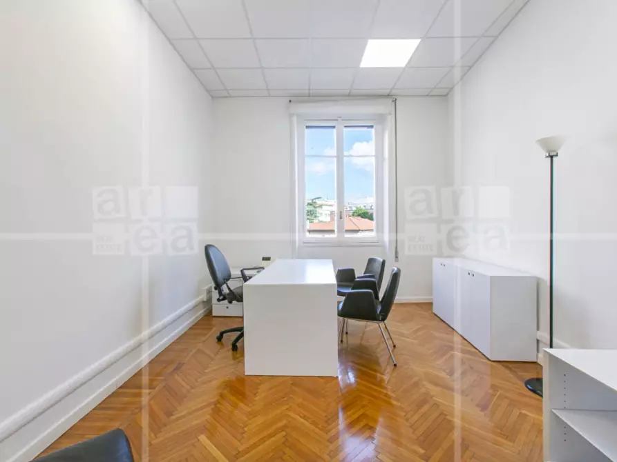 Immagine 7 di Ufficio in affitto  in Via Barberini a Roma
