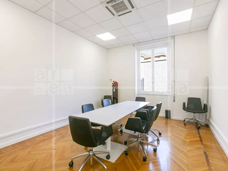 Immagine 25 di Ufficio in affitto  in Via Barberini a Roma