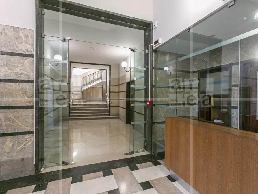 Immagine 40 di Ufficio in affitto  in Via Barberini a Roma