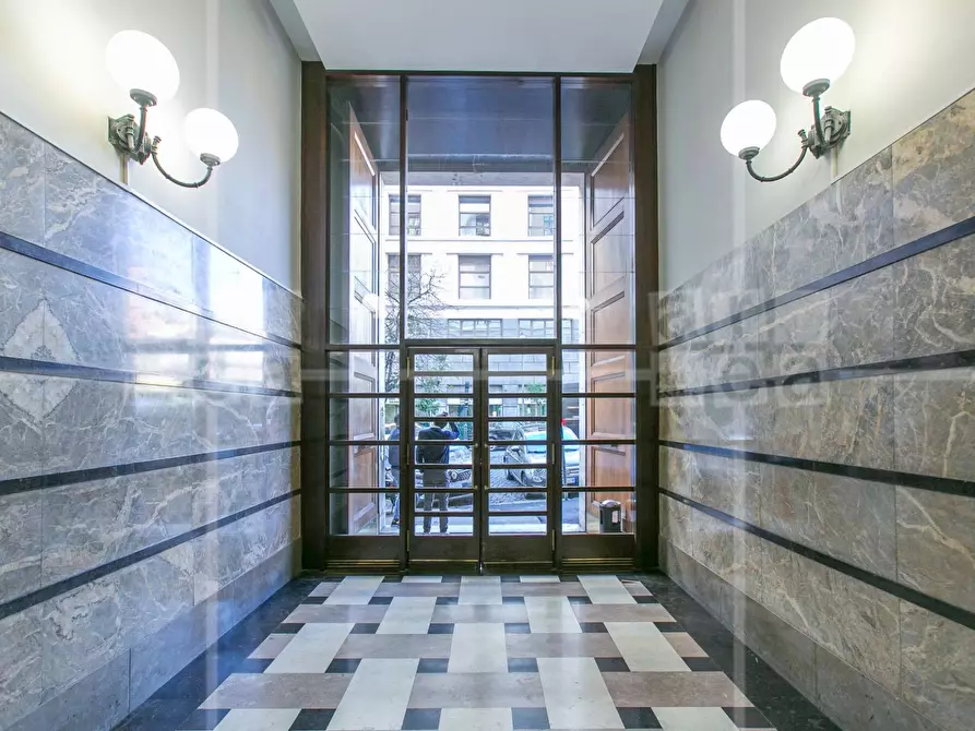 Immagine 41 di Ufficio in affitto  in Via Barberini a Roma