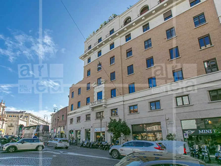 Immagine 42 di Ufficio in affitto  in Via Barberini a Roma