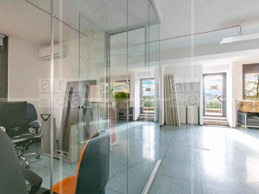 Immagine 5 di Ufficio in affitto  in Via Tiburtina 1104-1110 a Roma