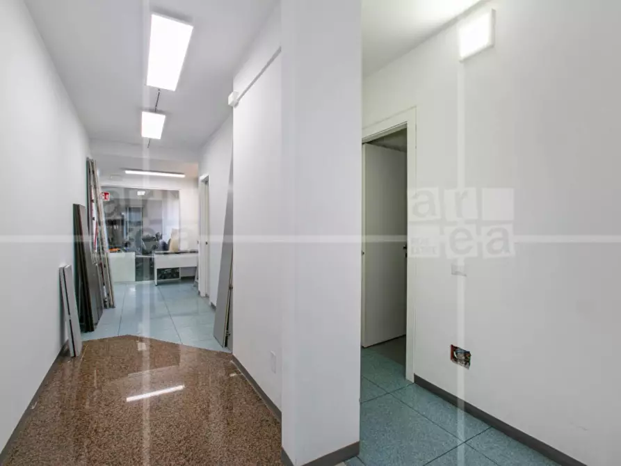 Immagine 12 di Ufficio in affitto  in Via Tiburtina 1104-1110 a Roma