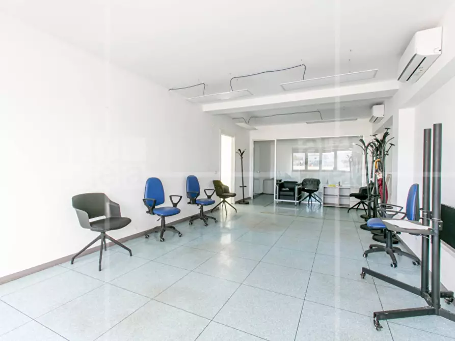 Immagine 16 di Ufficio in affitto  in Via Tiburtina 1104-1110 a Roma