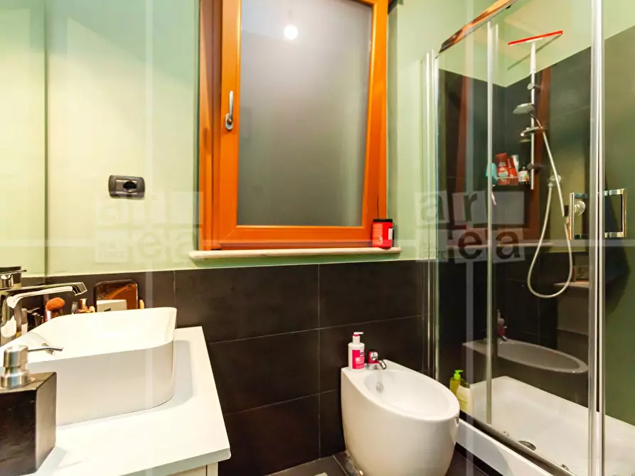 Immagine 16 di Appartamento in vendita  in Via Riva Ligure a Roma