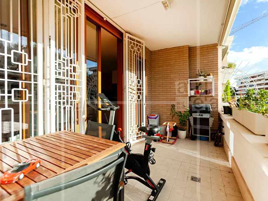 Immagine 19 di Appartamento in vendita  in Via Riva Ligure a Roma