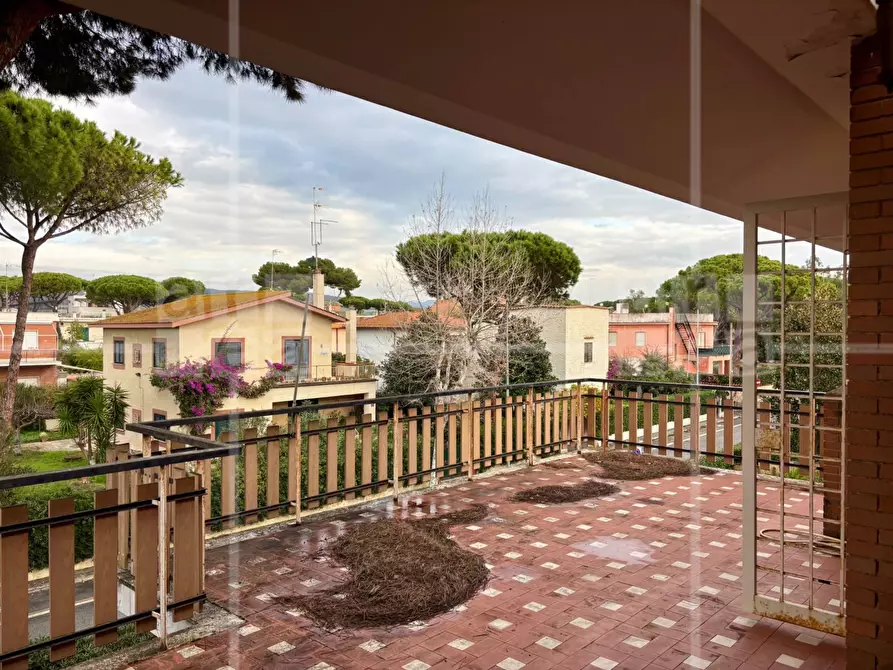 Immagine 17 di Villa in vendita  in Via Cneo Domizio a Santa Marinella