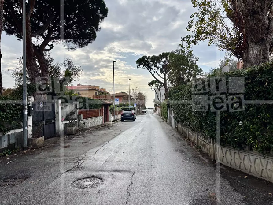 Immagine 34 di Villa in vendita  in Via Cneo Domizio a Santa Marinella