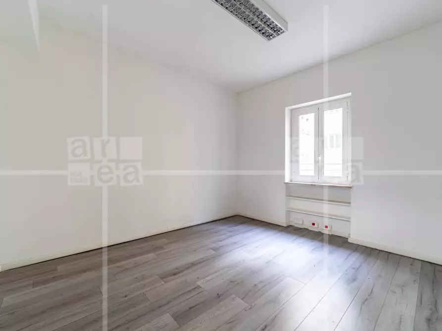 Immagine 32 di Ufficio in affitto  in Via Flaminia a Roma