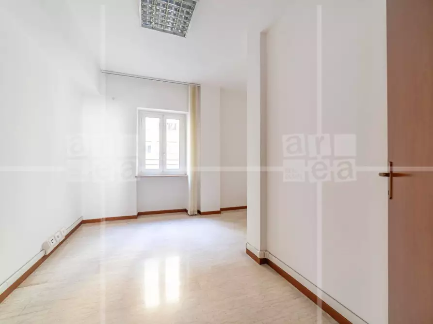 Immagine 28 di Ufficio in affitto  in Via Flaminia a Roma