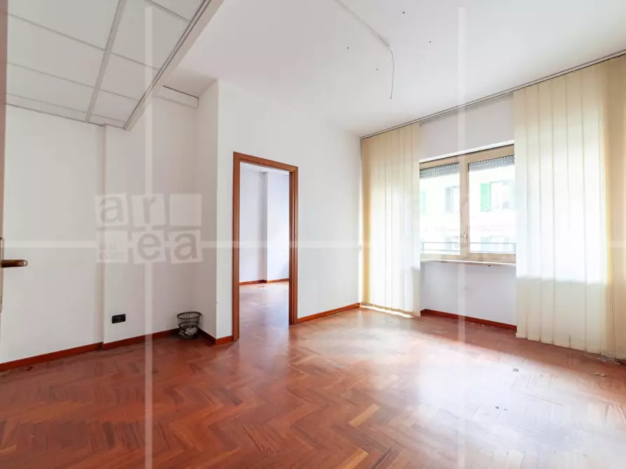 Immagine 38 di Ufficio in affitto  in Via Flaminia a Roma