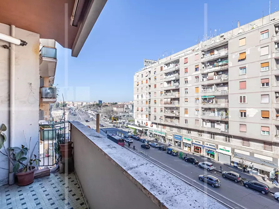 Immagine 22 di Appartamento in vendita  in via tiburtina 384 a Roma