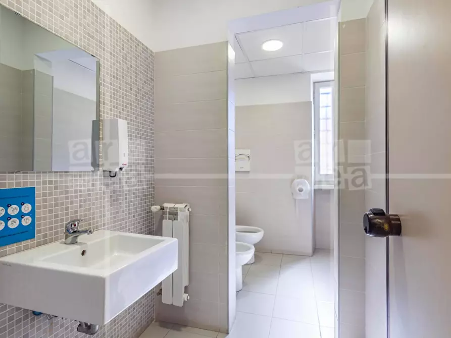 Immagine 8 di Ufficio in affitto  in Via Nazionale 131 a Roma