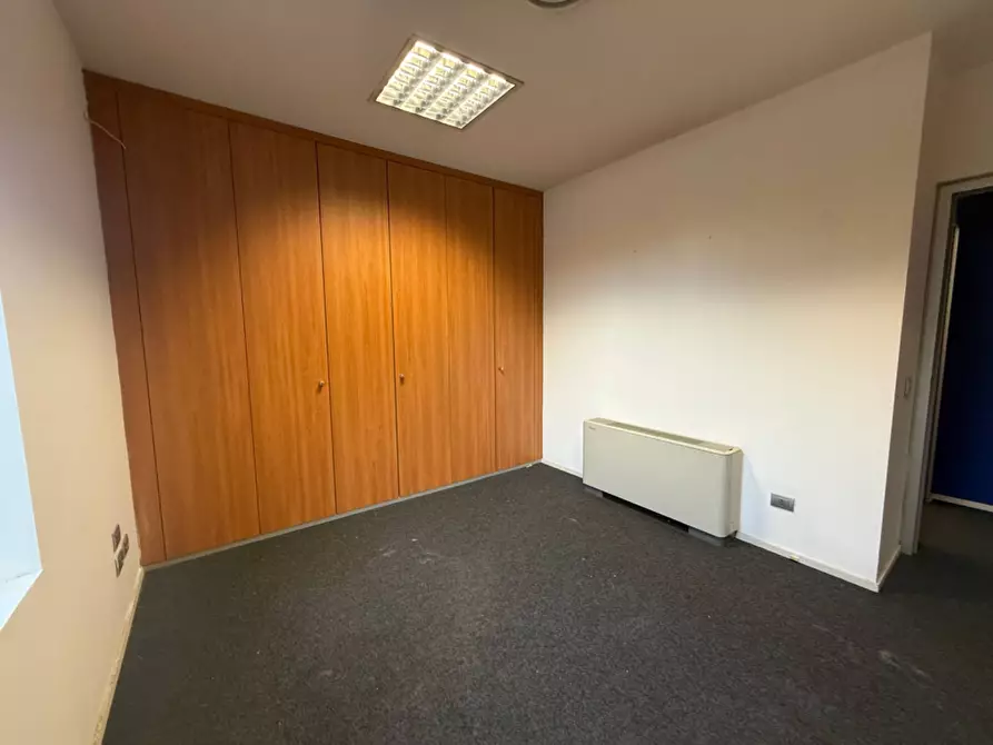 Immagine 12 di Ufficio in affitto  in PIazza Euclide 36 a Roma