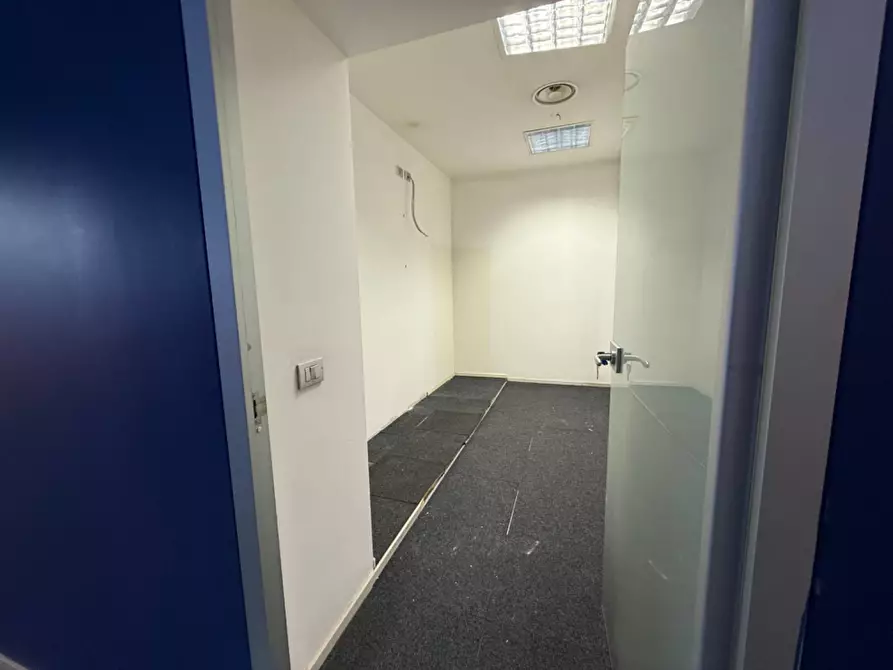 Immagine 14 di Ufficio in affitto  in PIazza Euclide 36 a Roma